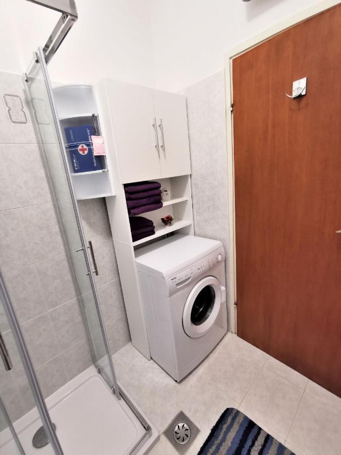 Apartment Delost Ловран Экстерьер фото