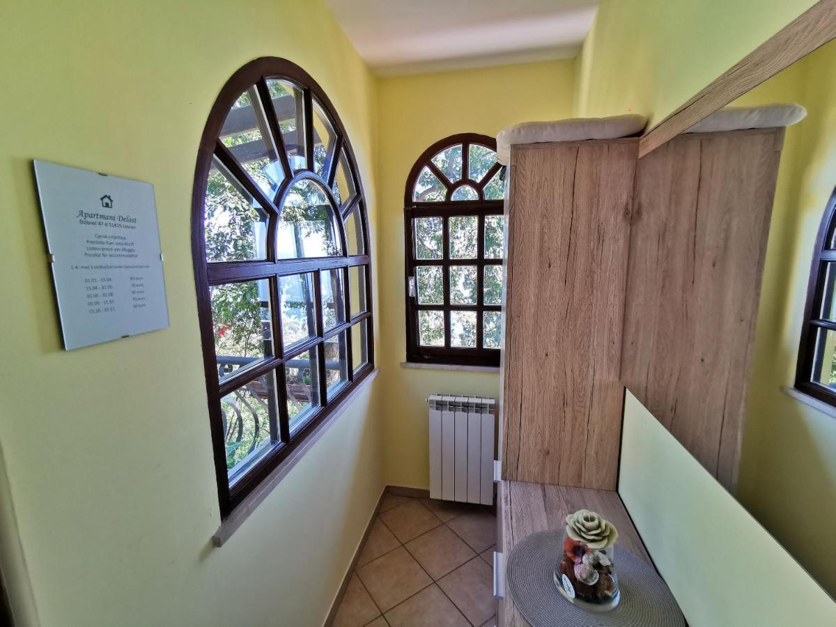 Apartment Delost Ловран Экстерьер фото