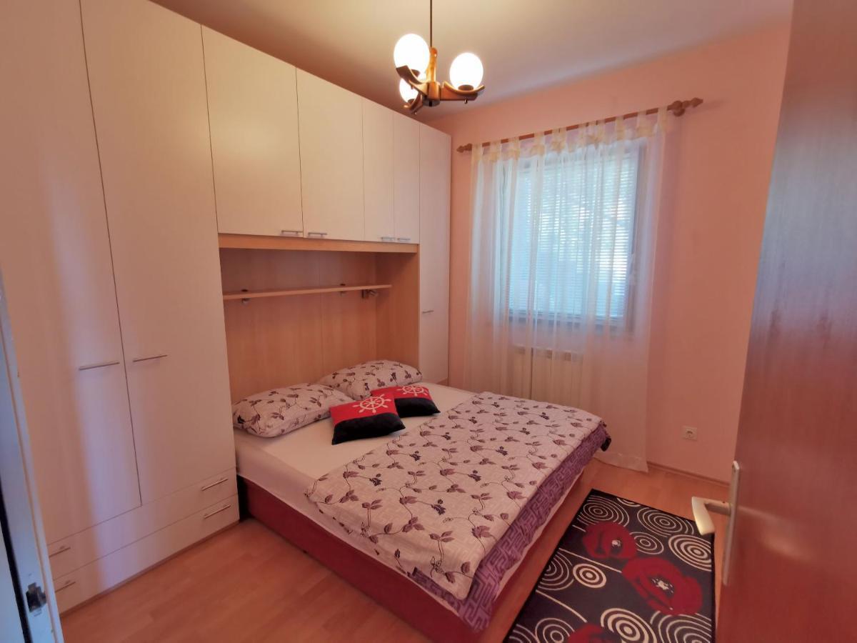 Apartment Delost Ловран Экстерьер фото